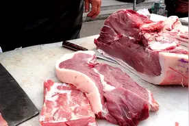 全套猪头多少钱一斤，村里卖肉老板告诉你实价，觉得贵吗？