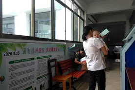 打预防针太麻烦死了，进去还要办很多资料才能打得，真的无语了