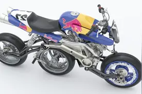 3辆难得一见的三轮摩托车，第三个售价150万，装备法拉利引擎视频封面