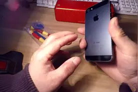 白送的iphone5屏幕翘开了，用这个方法完美修复视频封面