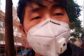 工厂倒闭了，小伙决定自己交一年职工医疗险，看看需要多少钱视频封面