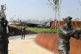 给在许昌的人推荐一个许昌人自己的军事主题公园，全天免费开放！视频封面