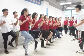 富士康菁干班干多久比较适合？一年太短，两三年可以考虑跳槽