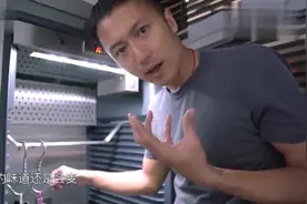 曝光谢霆锋香港的家，刚起床的他头发凌乱，都不好意思面对镜头！视频封面