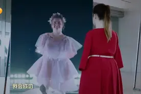 外国袖珍精灵，“无臂少女”完美歌喉，网友：生命的希望好感动！视频封面