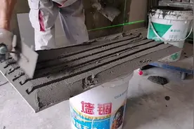 师傅分享贴瓷砖打水泥技巧，看完之后很受益