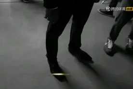 科比30岁披上湖人战袍，身材没得比。视频封面