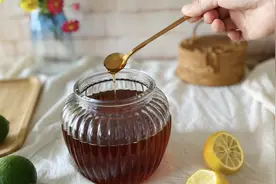 2斤白糖，一碗水，教你自制月饼原材料转化糖浆，放一年都不会坏