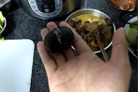 如此皮蛋，尿素味十足，能吃吗？视频封面