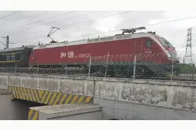 沪昆线 杭州到齐齐哈尔的K48次列车进嘉兴站视频封面