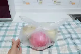 方便袋系成死扣很难解开，一个妙招就搞定！