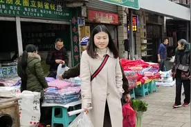 重庆永川朱沱镇赶集，场大.美女多，朱沱是永川第一大镇吗？视频封面