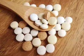 扑尔敏和氯雷他定有何不同？哪个副作用更小？