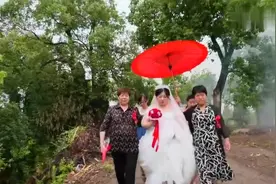 江苏一小伙结婚，城市新娘嫁给农村小伙，不知道以后生活习惯不？视频封面