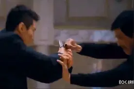 高手如何玩儿刀？正手刀和反手刀的对决！