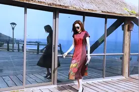 19年新兴一种裙，叫“改良”旗袍裙，七零后穿，高贵而典雅视频封面