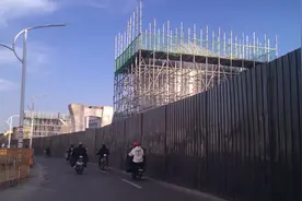 临汾市内第二条高架桥，连接市区和东城