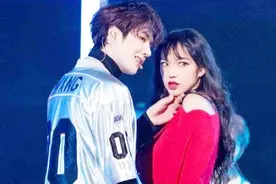 你的宝藏男孩王一博已上线，唱跳都不在话下，还与程潇甜蜜互动视频封面