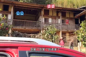 还住在老家的爷爷奶奶，我们回来啦😃视频封面