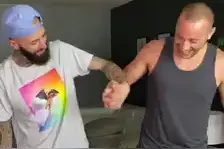 這也是种巩固友谊的方式