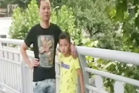 商场内突发大火，退伍消防员奋勇救火，儿子称“爸爸是英雄”视频封面