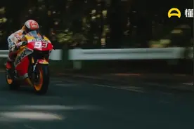 本田MOTO GP车手马奎斯驾驶93号赛车跑山