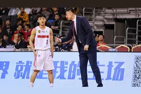 三外援如何磨合？夺冠功劳谁最大？听杜锋揭秘第九冠背后的故事视频封面