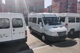 依维柯，全顺哪一款更适合改床车？哪一款小毛病少？大家怎么看？