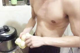 90后小伙身高175、体重114斤,他做梦都想胖。