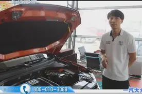 一汽大众探歌提供四款动力总成 五档手动版变速箱 且还有换挡提醒