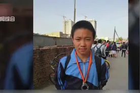 身残志坚！独臂少年参加中考体测，一个胳膊完成引体向上视频封面