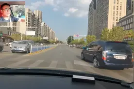 中国武汉 走柴泊大道前往阳逻之心视频封面