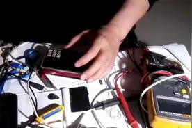 小收音机的拆解方法视频封面