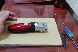 一款飞利浦理发器拆解组装全程视频，超详细