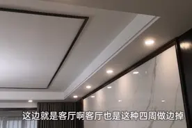 双眼皮吊顶为什么这么受欢迎？其中一个原因就是百搭，不挑风格