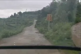 屹立在贵州山间小路上的70年代解放军某汽车营营部旧址