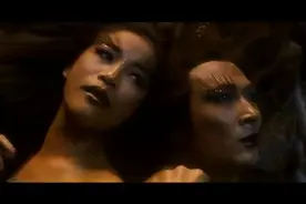 连体龙凤胎，最后死的时候，他俩分开了视频封面