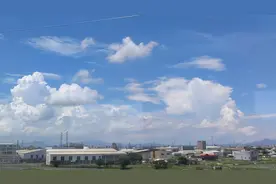 实拍从汕头坐绿皮火车到潮州，半个小时九块五，沿途潮汕天空真美视频封面