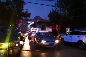 入夜，在大板桥，离昆明长水国际机场很近的小镇视频封面