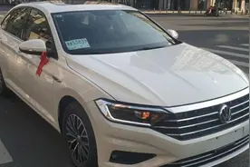 都说19款速腾银色最好看，为啥都去买白色了，外观不要太好看。