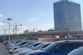 一线城市昆明停车费一天24小时10元饯真实惠你们所在的城市有吗？视频封面