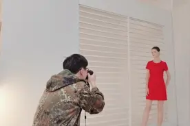 模特每小时2000多，羡慕啊，工作人员一天都没有200😂视频封面