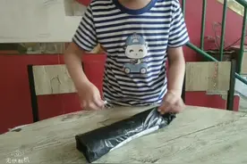 从拼多多花4.8元买了100个食品袋和4.5元4斤洗衣粉，大家觉得值吗视频封面