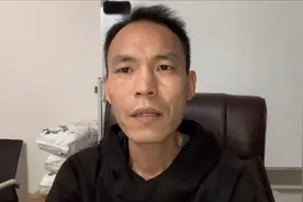 做炸鸡创业，租店面好还是出摊好，看三哥怎么说视频封面