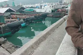 在广东省的海陵岛，十个人包个船，出去兜风一个小时，多少钱视频封面