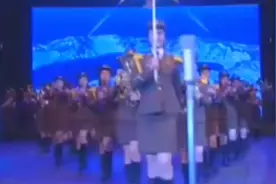 女仪仗队员的队列表演刚劲而妩媚视频封面