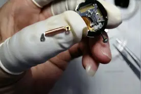 石英表时间带长了，也需要保养视频封面