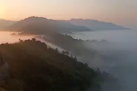 肇庆有个地方看日出，云层仙境般似的，风景如画太美了