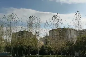 春暖大地，成都三环兜风，蓝天白云是真美呀视频封面