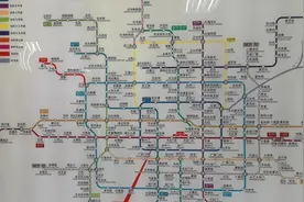 到北京旅游，到了火车站，怎么坐地铁去天安门